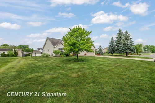2945 Gulfstream Dr, Saginaw, MI, 48603-6191 | Card Image