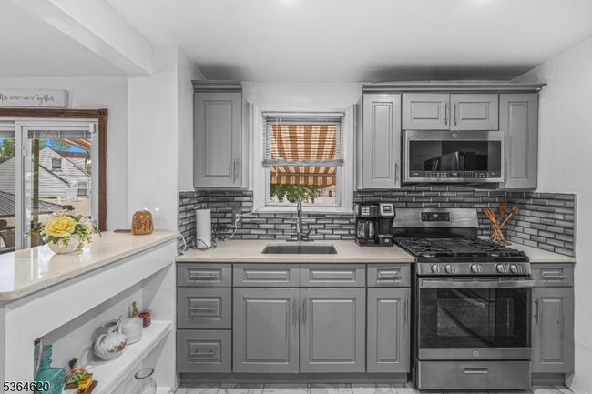 457 W 4 Th Ave, House other with 3 bedrooms, 1 bathrooms and null parking in Roselle NJ | Image 9