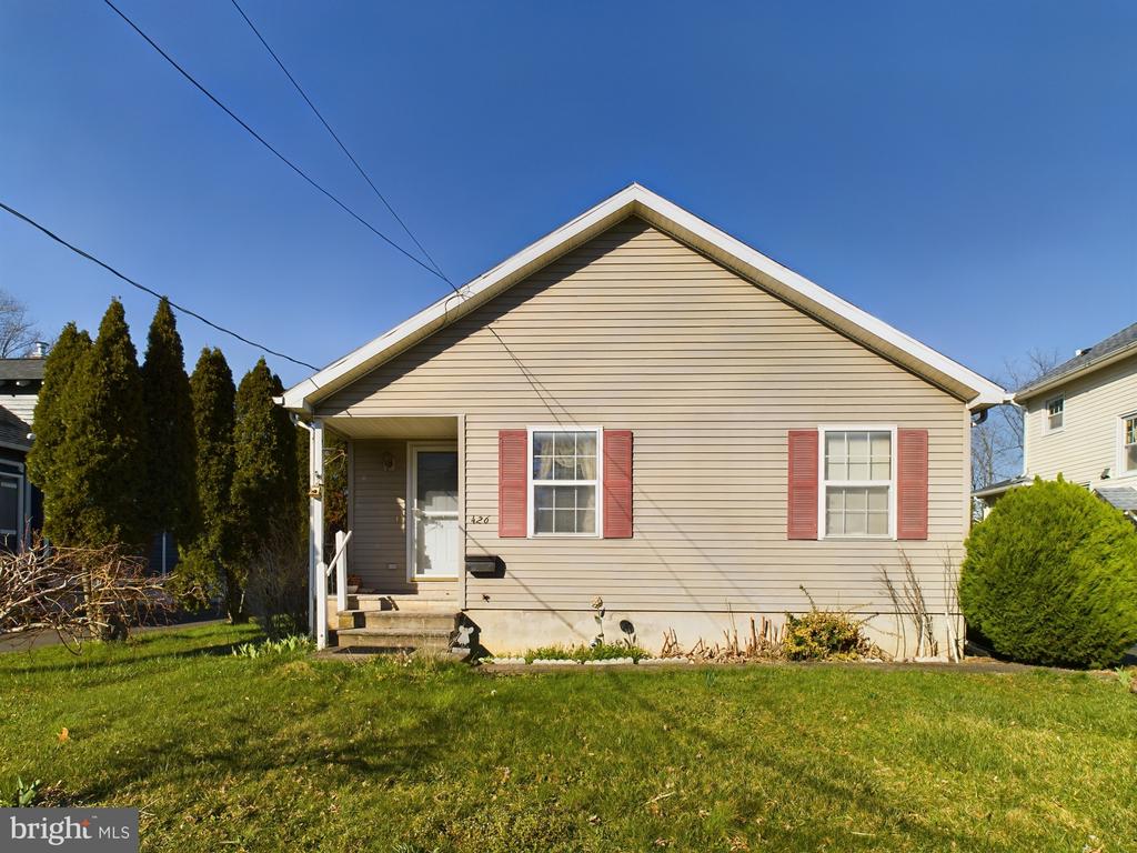 Stockton St, Hightstown, NJ 08520