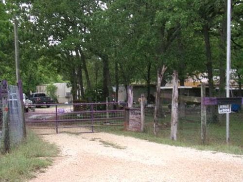 386 Hidden Oaks Lane, Elgin, TX, 78621 | Card Image