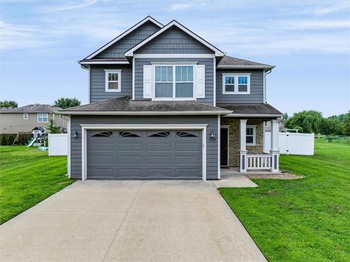 3409 Chance Ln, Lawrence, KS, 66047-7805 | Card Image