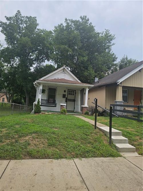 4007 Park Ave, Kansas City, MO, 64130-1220 | Card Image