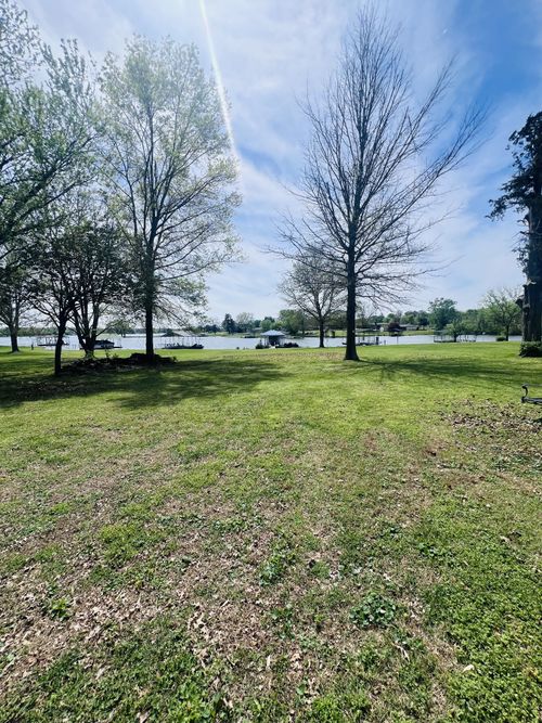 110 Walnut Dr, Hendersonville, TN, 37075-5030 | Card Image