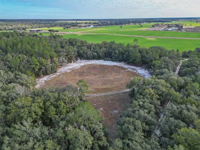10431 Ne 32nd Ln, House other with 3 bedrooms, 2 bathrooms and null parking in BRONSON FL | Image 9