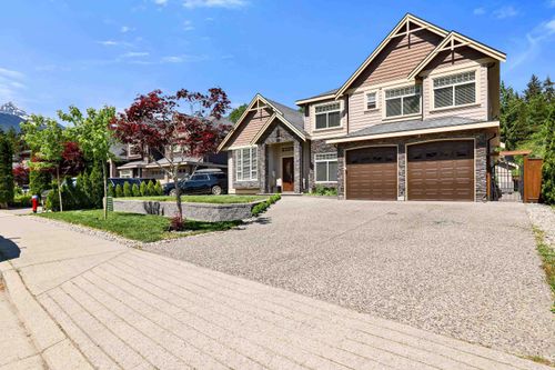 41440 Dryden Road, Squamish, BC, V8B1H0 | Card Image