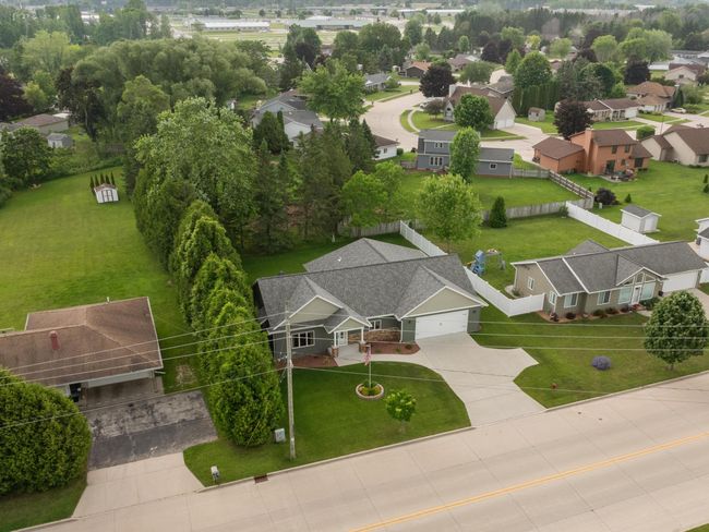4821 W Custer St, House other with 3 bedrooms, 2 bathrooms and null parking in Manitowoc WI | Image 34