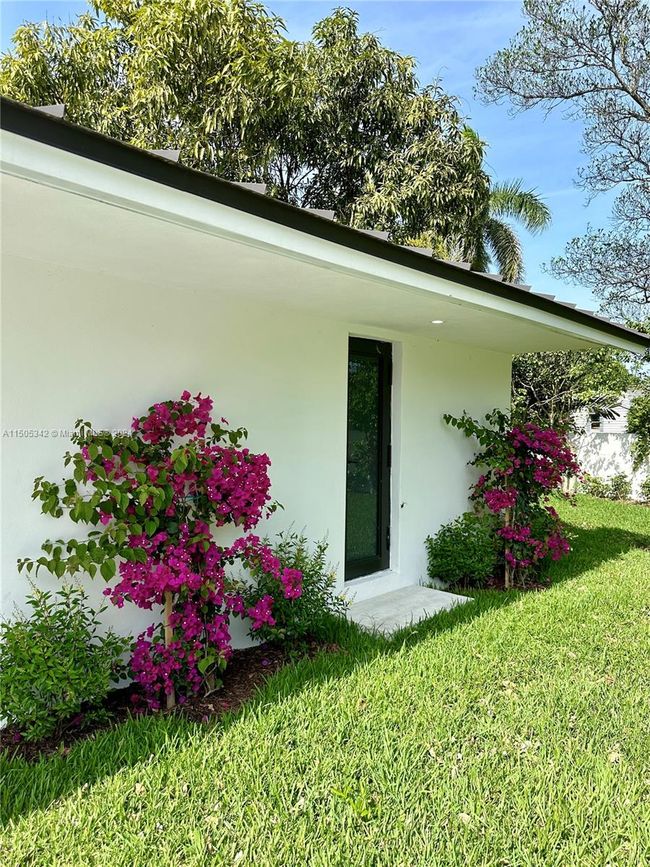 17701 Sw 87 Th Ave, House other with 5 bedrooms, 4 bathrooms and null parking in Palmetto Bay FL | Image 45