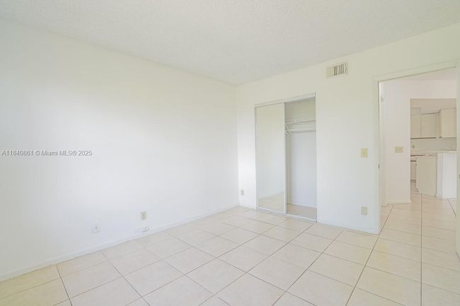 APT-304 - 9033 Wiles Rd, Condo with 2 bedrooms, 2 bathrooms and null parking in Coral Springs FL | Image 13