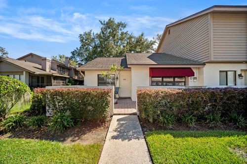 801 Oak Park Pl, Brandon, FL, 33511-6273 | Card Image