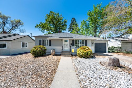 945 Yori Ave, Reno, NV, 89502-2642 | Card Image