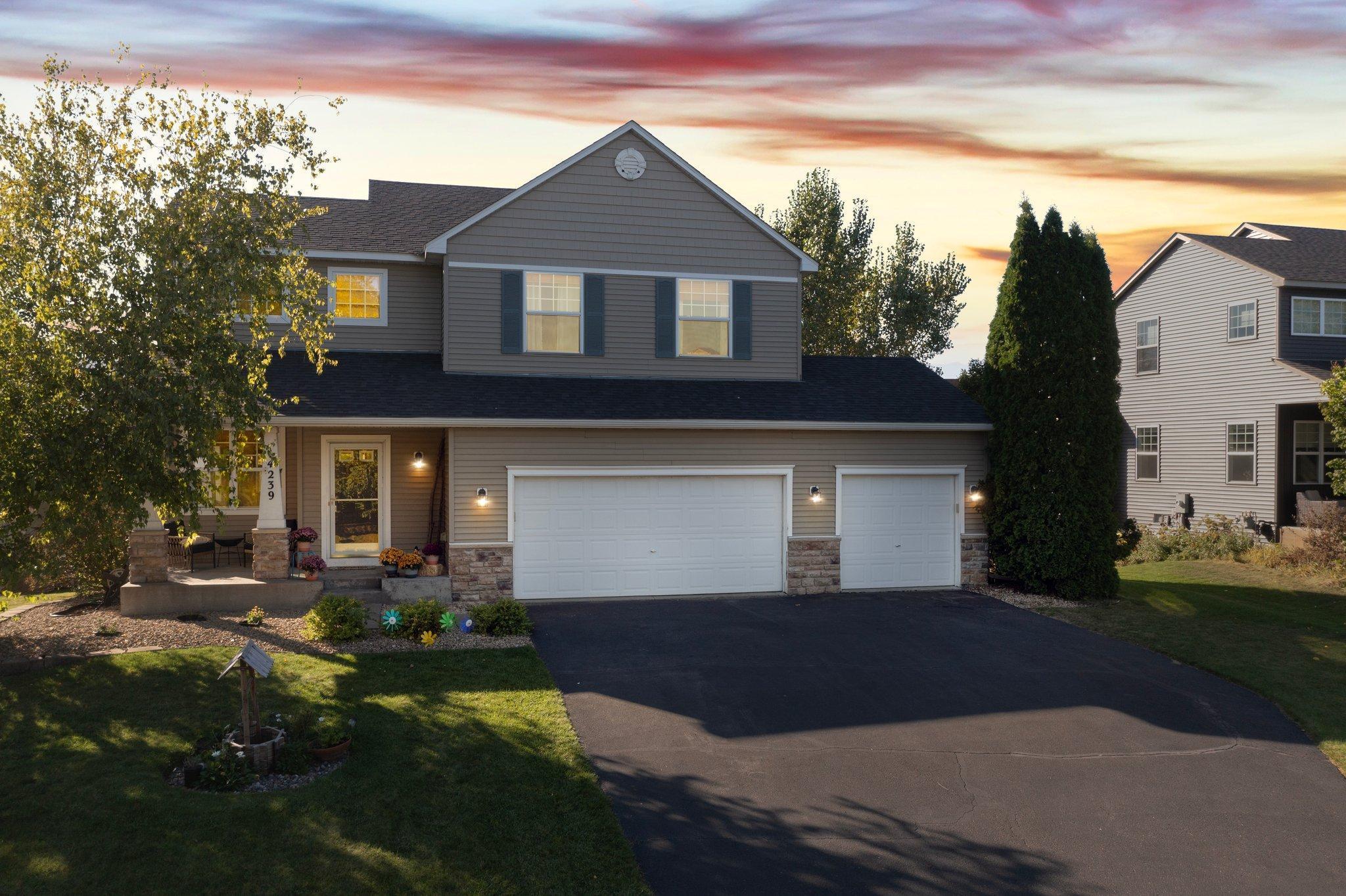 Atwood Cir, Rosemount, MN 55068