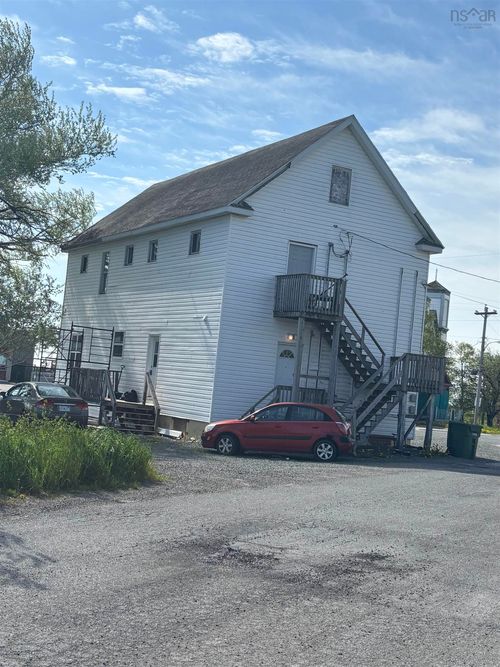 45 Main St, Reserve Mines, NS, B1E1E7 | Card Image