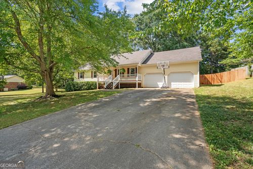 40 W Triple Tree Dr, Carrollton, GA, 30117-6921 | Card Image