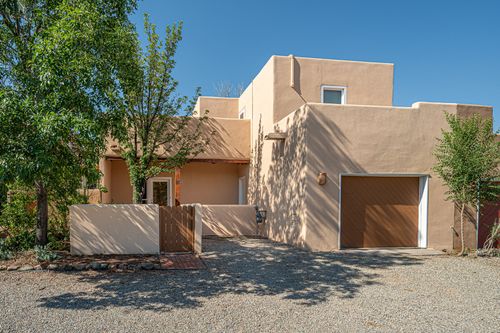 3214 La Avenida De San Marcos, Santa Fe, NM, 87507-9247 | Card Image