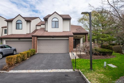 7 Brookridge Rd, New Rochelle, NY, 10804-3030 | Card Image