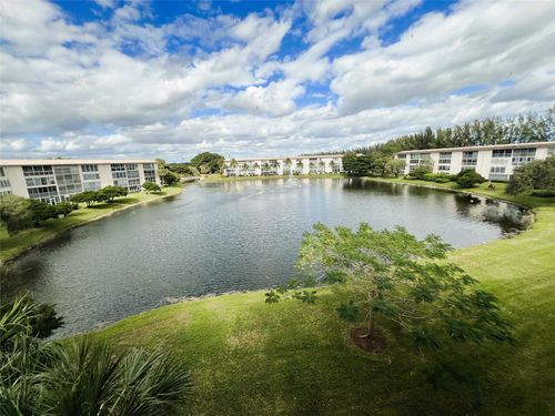 a-4-1903 Bermuda Circle, Coconut Creek, FL, 33066 | Card Image