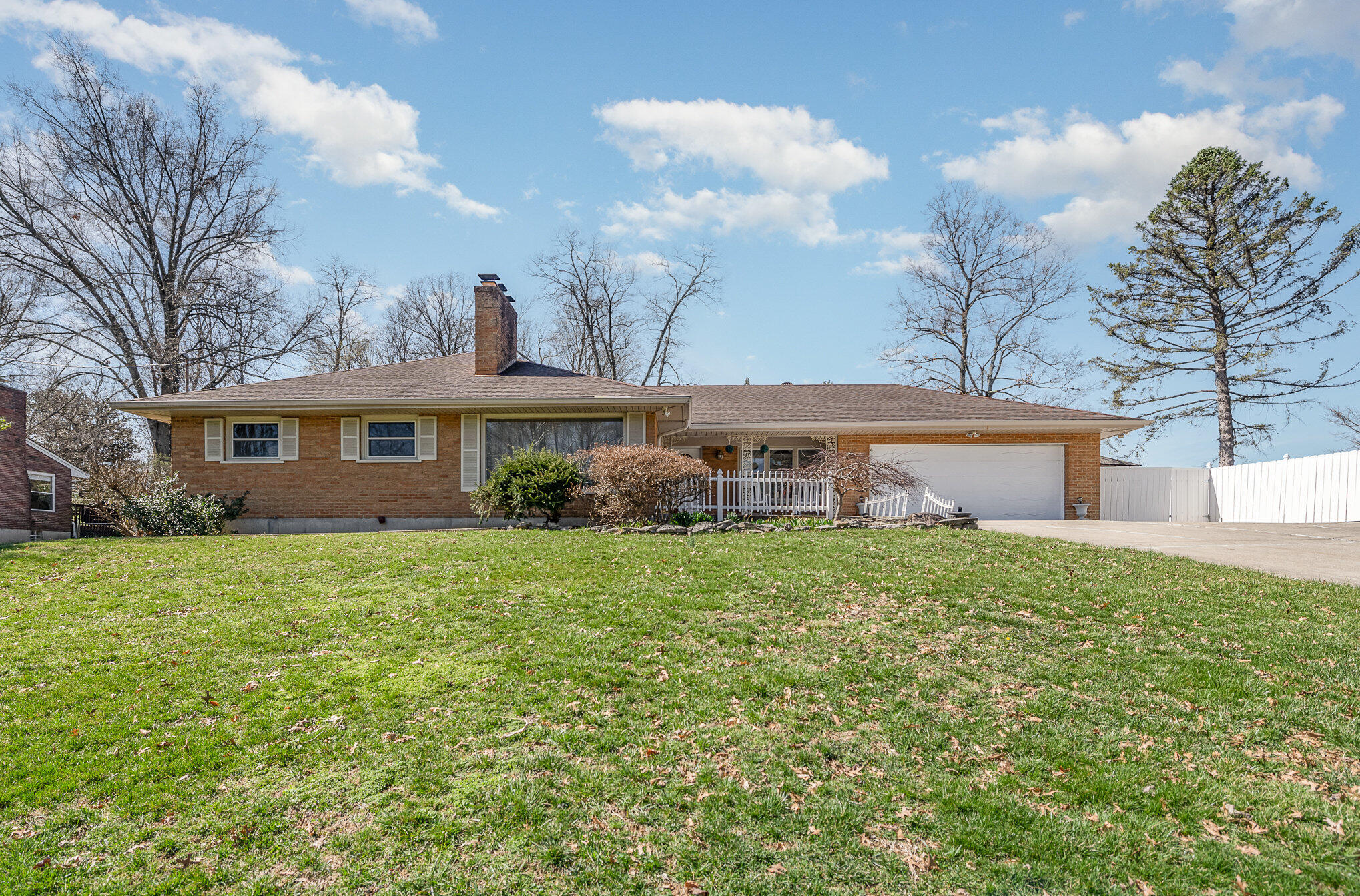 29 Edgewood Rd, For Sale in Edgewood - eXp Realty