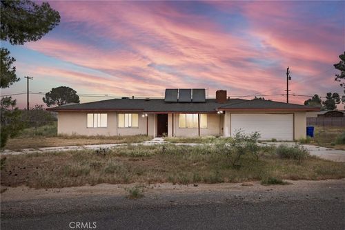 18190 Hiawatha Rd, Apple Valley, CA, 92307 | Card Image