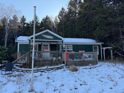 17 East Side, Deer Isle, ME, 04627 | Card Image