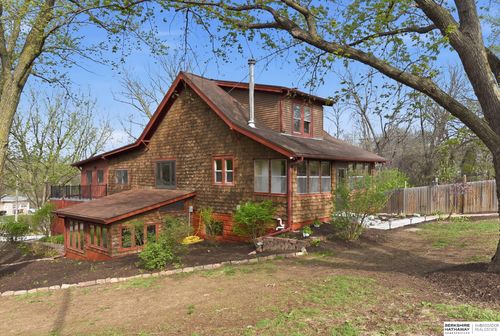 1106 Bellevue Blvd N, Bellevue, NE, 68005-4009 | Card Image