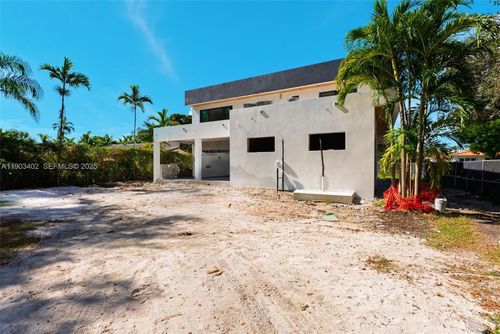 9833 N Miami Ave, Miami Shores, FL, 33150-1746 | Card Image