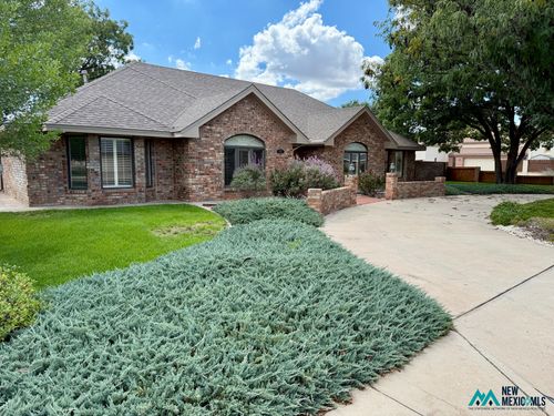 902 Escalante Rd, Roswell, NM, 88201-3476 | Card Image