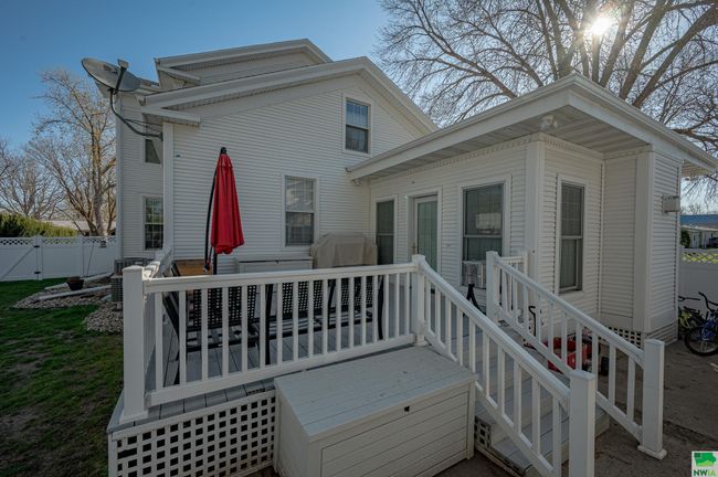 212 E Washington St, House other with 5 bedrooms, 2 bathrooms and null parking in Elk Point SD | Image 30