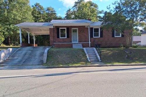 2009 College Street, South Boston, VA, 24592 | Card Image