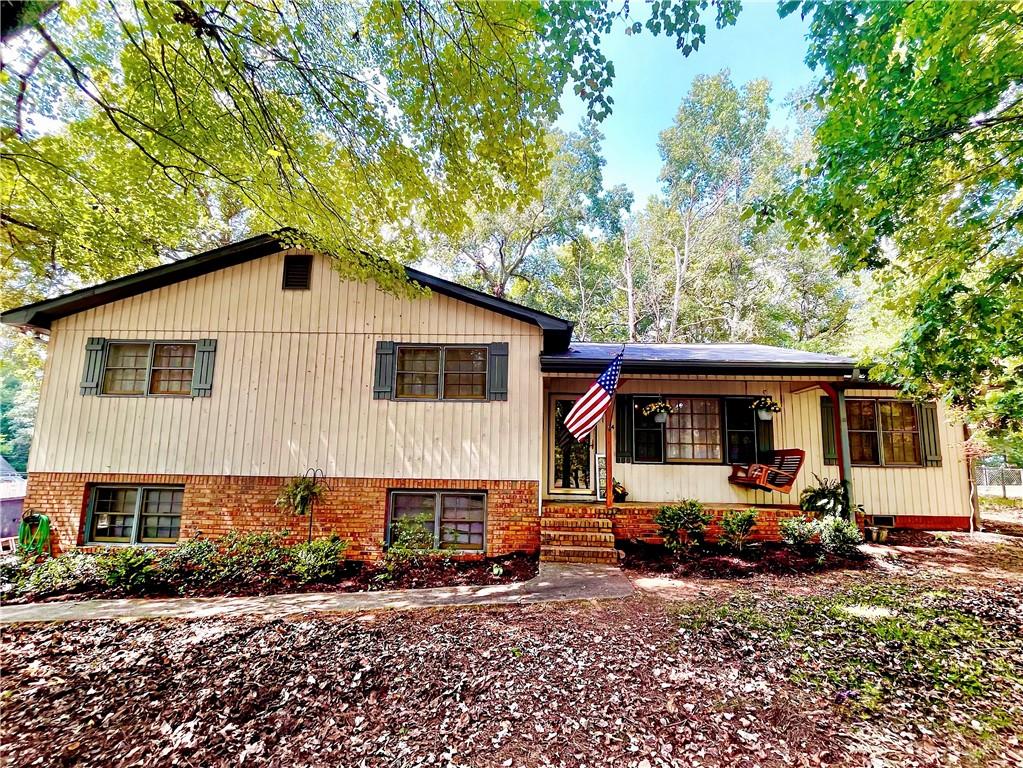 Sequoyah Cir, Canton, GA 30115