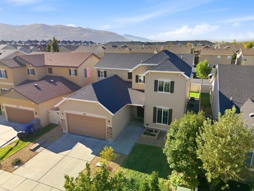 879 Hexham Rd, North Salt Lake, UT, 84054-5502 | Card Image