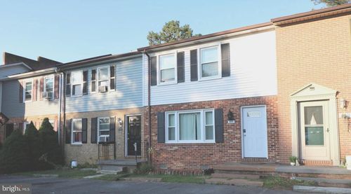 611 Carroll Dr, STEPHENS CITY, VA, 22655-2751 | Card Image