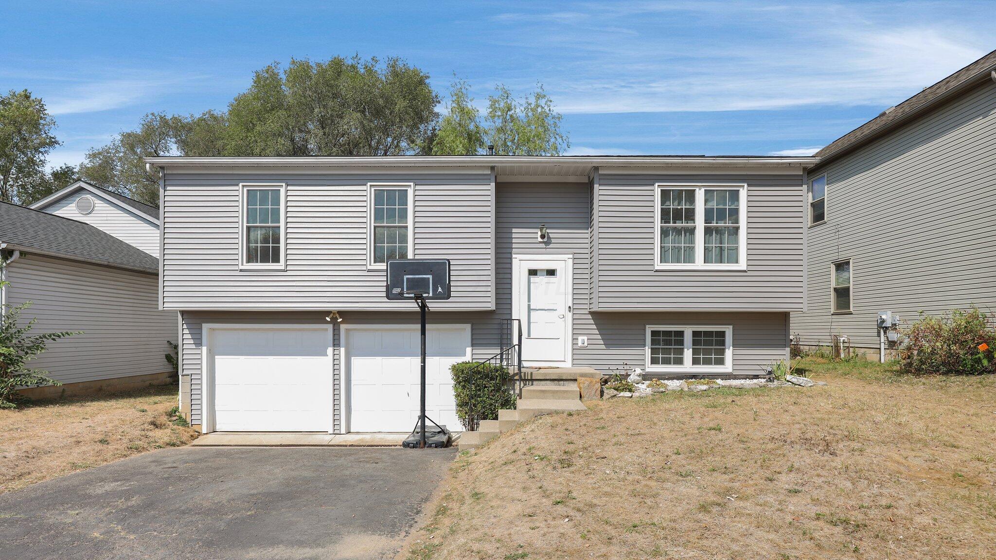 Chatterly Ln, Columbus, OH 43207