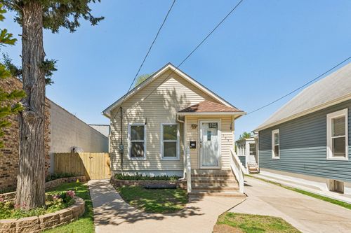 700 Villa Street, Elgin, IL, 60120 | Card Image