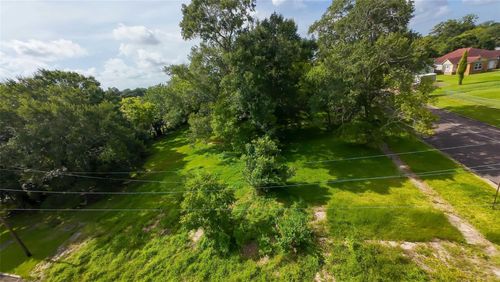 360 Center St, Beaumont, TX, 77701-2111 | Card Image