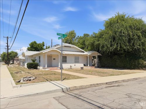 200 Oregon St, Bakersfield, CA, 93305-3515 | Card Image