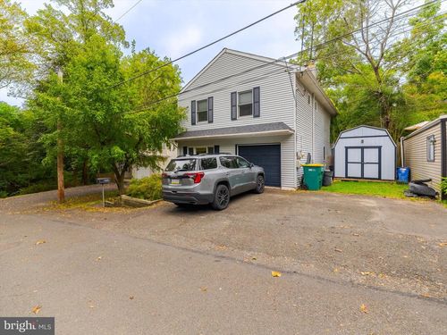 1632 Winter Ave, LANGHORNE, PA, 19047-3755 | Card Image