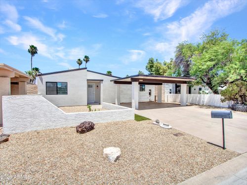 10530 W Calle Del Sol, Phoenix, AZ, 85037-5809 | Card Image