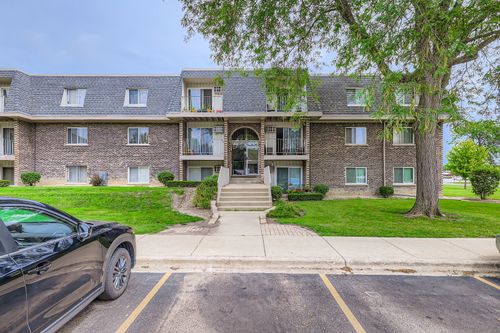 apt-103-870 Winesap Ct, Prospect Heights, IL, 60070-2317 | Card Image