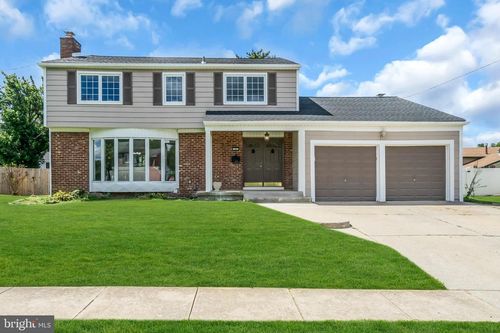 3 Peachtree Ln, Burlington Township, NJ, 08016-2303 | Card Image