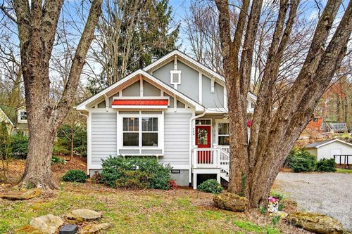 726 Rhododendron Ave, Black Mountain, NC, 28711-2934 | Card Image