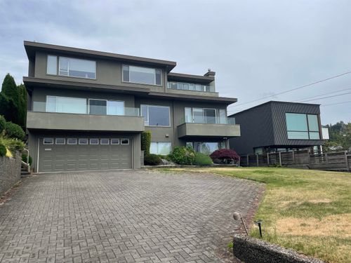 2557 Lawson Ave, West Vancouver, BC, V7V2G1 | Card Image
