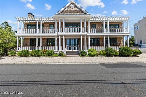 1043 Barnegat Ln, Mantoloking, NJ, 08738-1619 | Card Image