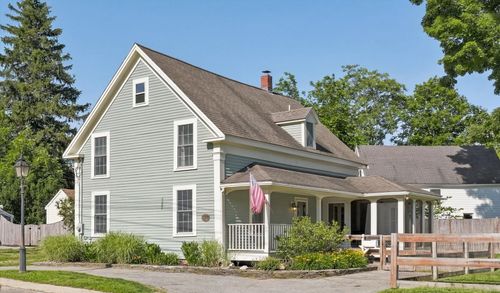 35 Elm Park, Groveland, MA, 01834-1202 | Card Image