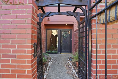 16-38 Woodward Blvd, Tulsa, OK, 74114-1162 | Card Image