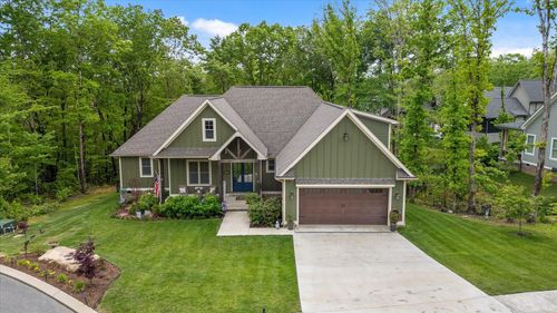 5114 Virginia Pine Rd, Signal Mountain, TN, 37377-1119 | Card Image