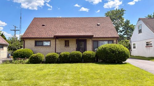 3321 Eakin Rd, Columbus, OH, 43204-1709 | Card Image