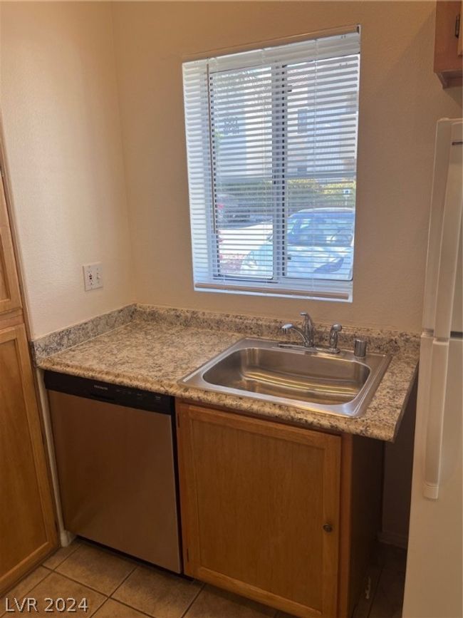 UNIT-102 - 1310 Red Gable Ln, Condo with 2 bedrooms, 2 bathrooms and null parking in Las Vegas NV | Image 13