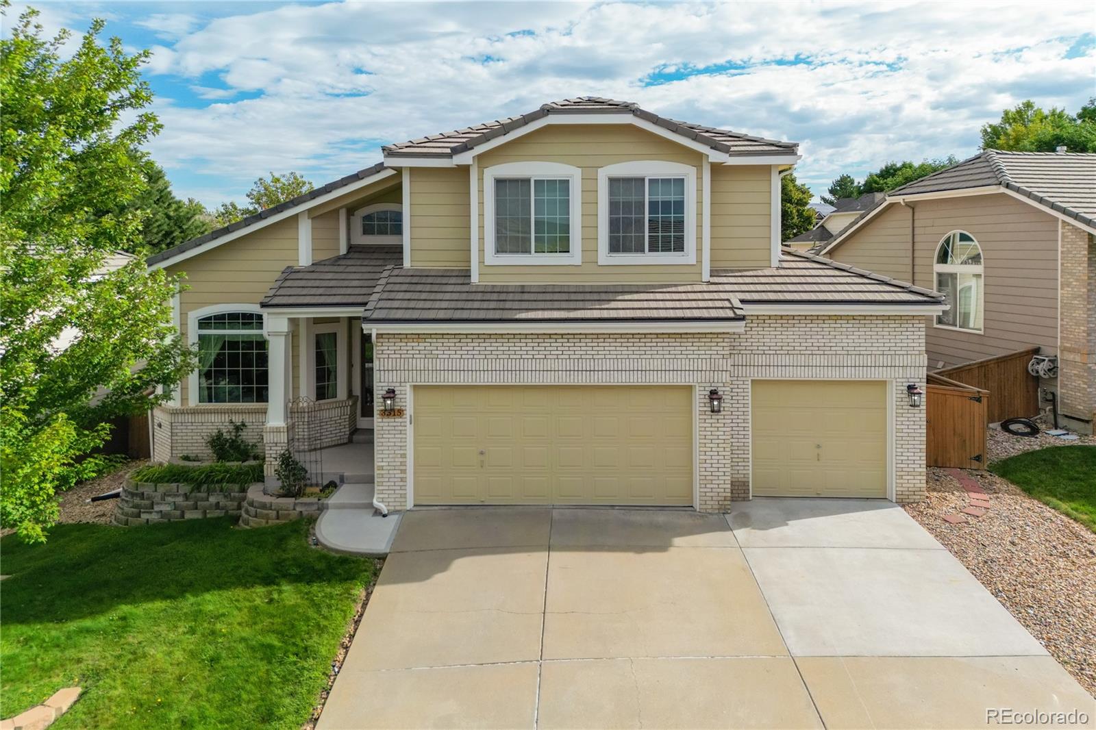 White Oak Ln, Highlands Ranch, CO 80129