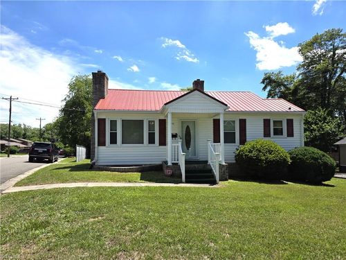 350 Linville Rd, Mount Airy, NC, 27030-3630 | Card Image