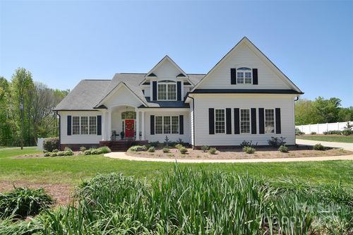 16610 Blackberry Hills Dr, Midland, NC, 28107-9064 | Card Image